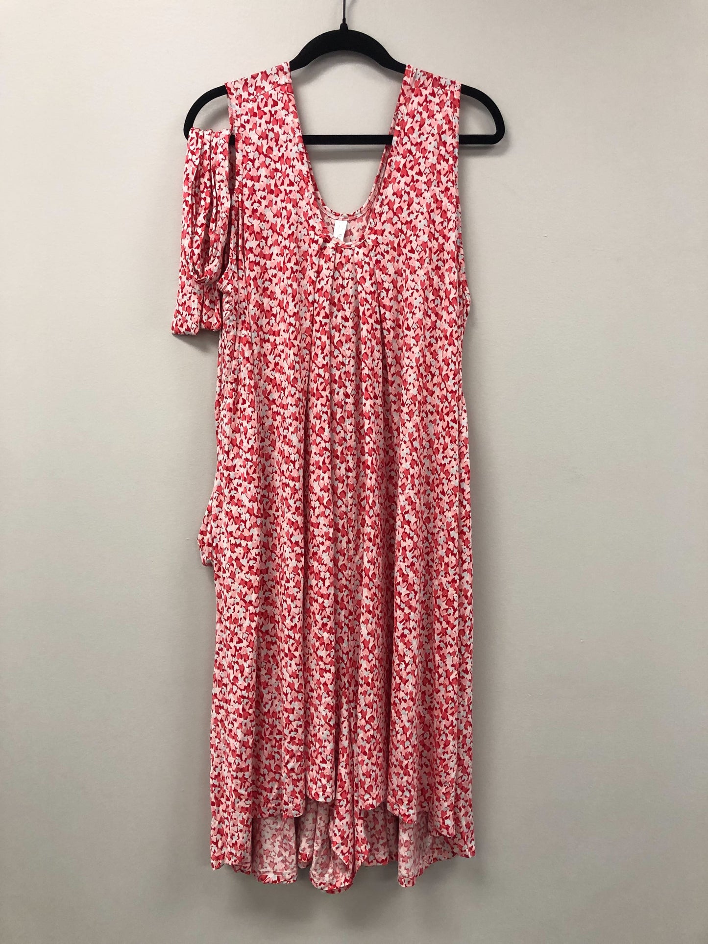 Outlet 5621 - Latched Mama Nursing Romper - Hearts - Plus