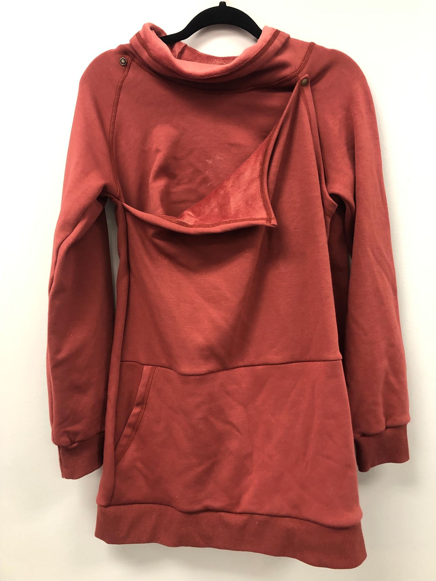 Outlet 5506 - Latched Mama Harbor Snap Nursing Pullover - Rust - Large