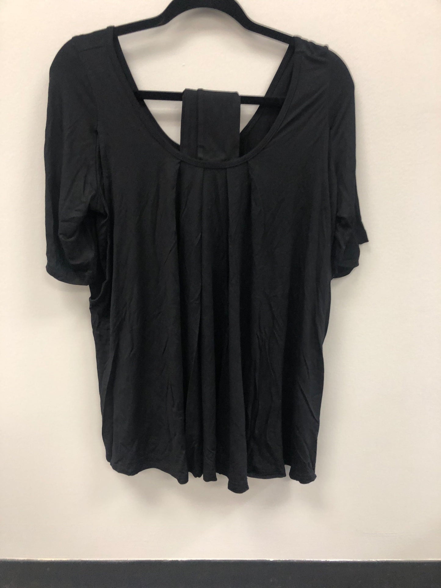 Outlet 5822 - Latched Mama Lindi Blouse - Black - Standard