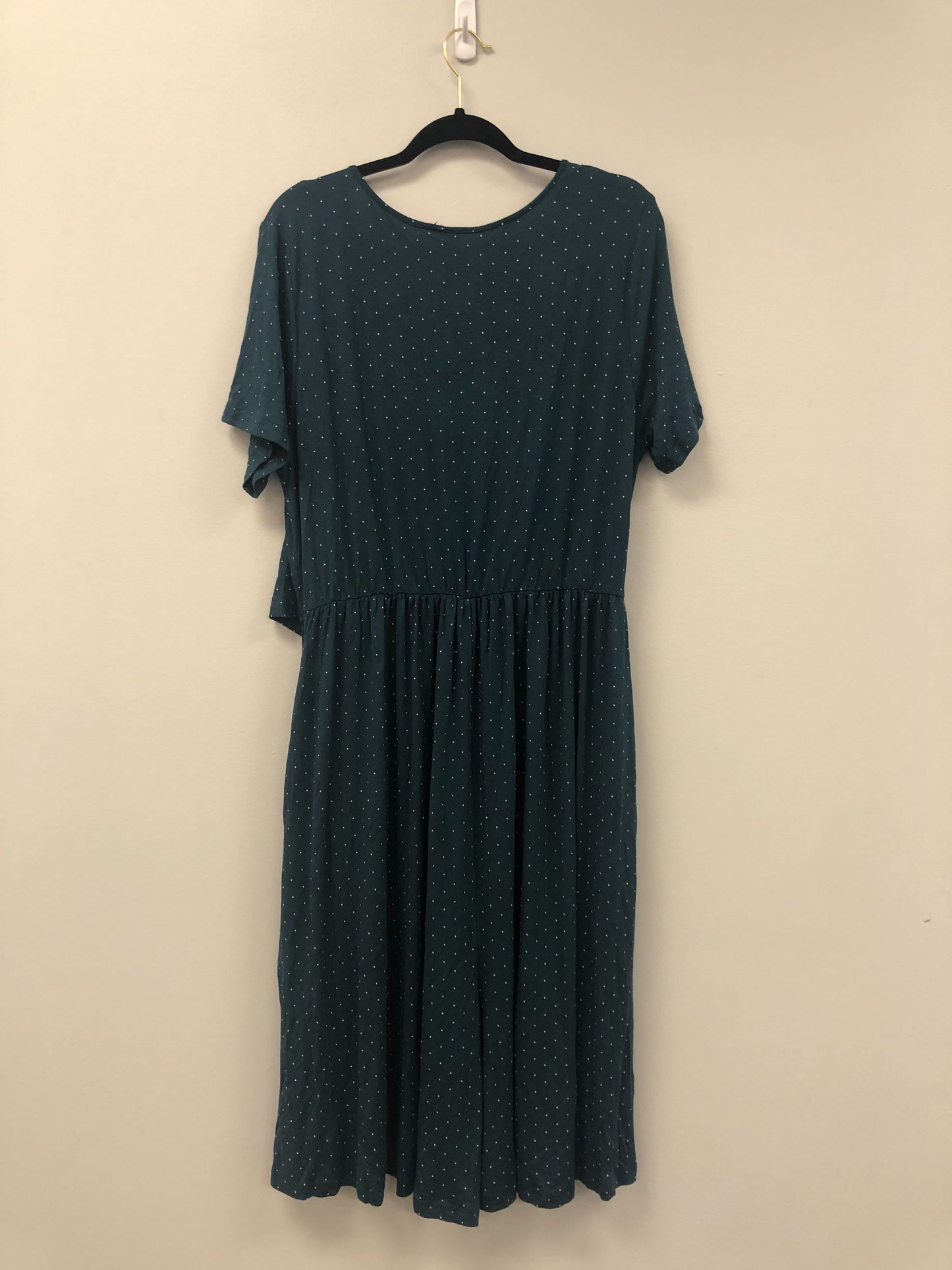 Outlet 5677 - Latched Mama Boardwalk Nursing Romper - Teal Dots - 1X