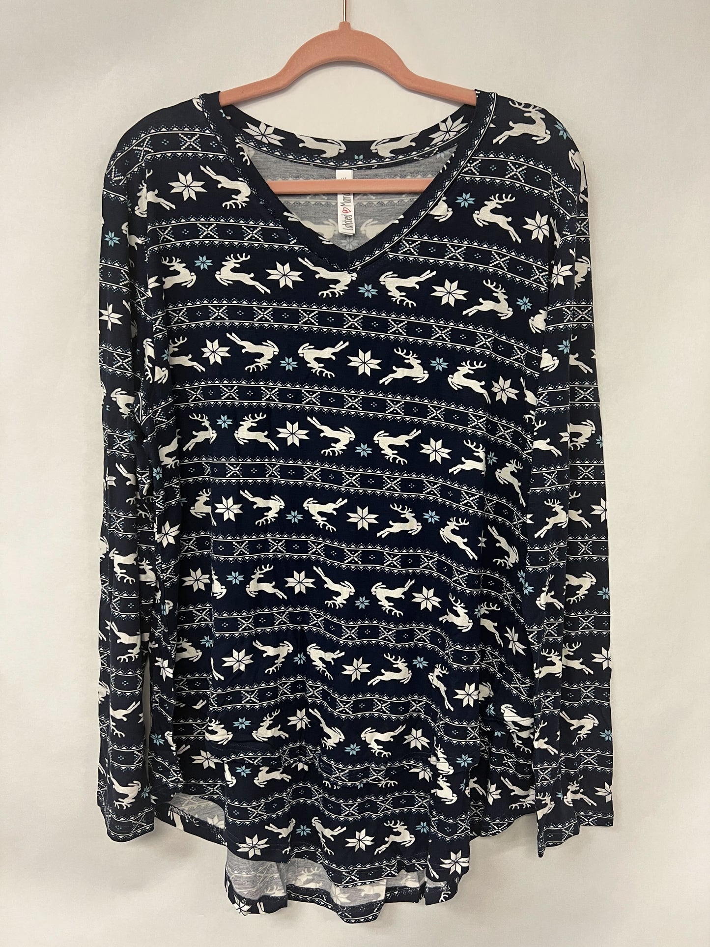 Outlet 6133 - Latched Mama Holiday Long Sleeve Nursing Tee - Winter Wonderland - 1X