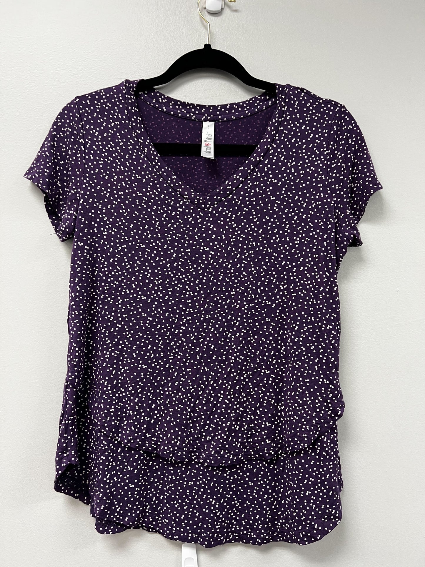Outlet 6015 - Printed V-Neck Boyfriend Nursing Tee - Purple Dots - Small