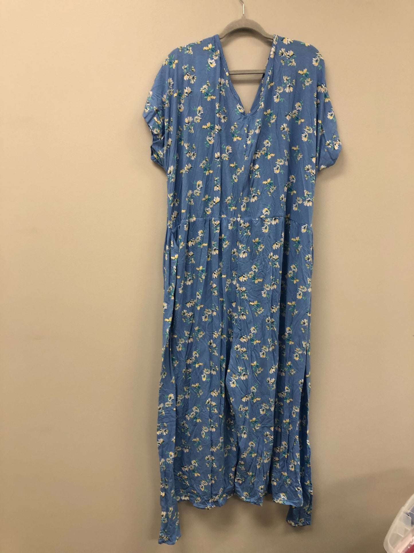 Outlet 5939 - Latched Mama V-Neck Nursing Jumpsuit - Creekside Floral - 4X