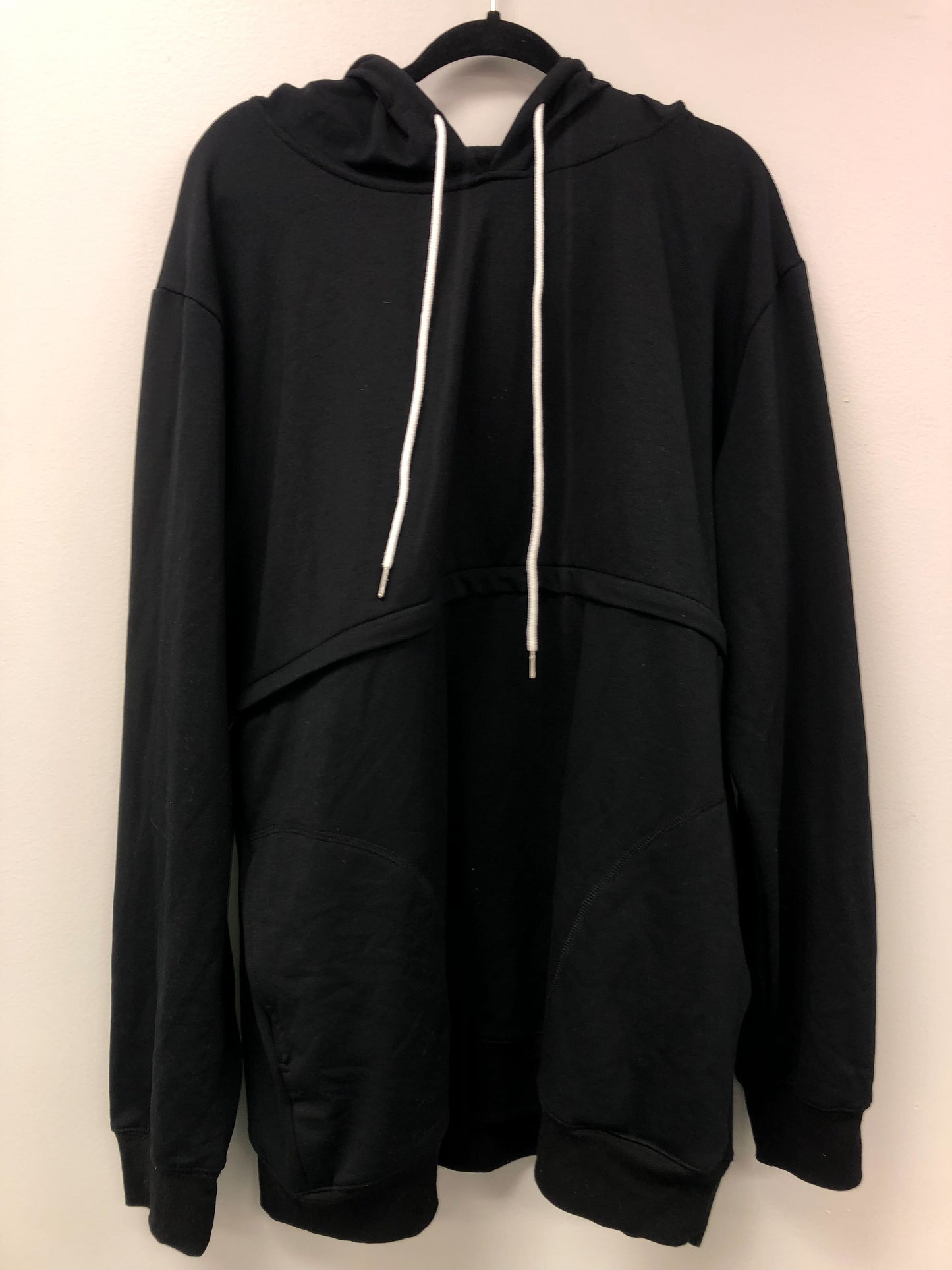 Outlet 5807 - Latched Mama Classic Zipper Nursing Hoodie - Black - 3X