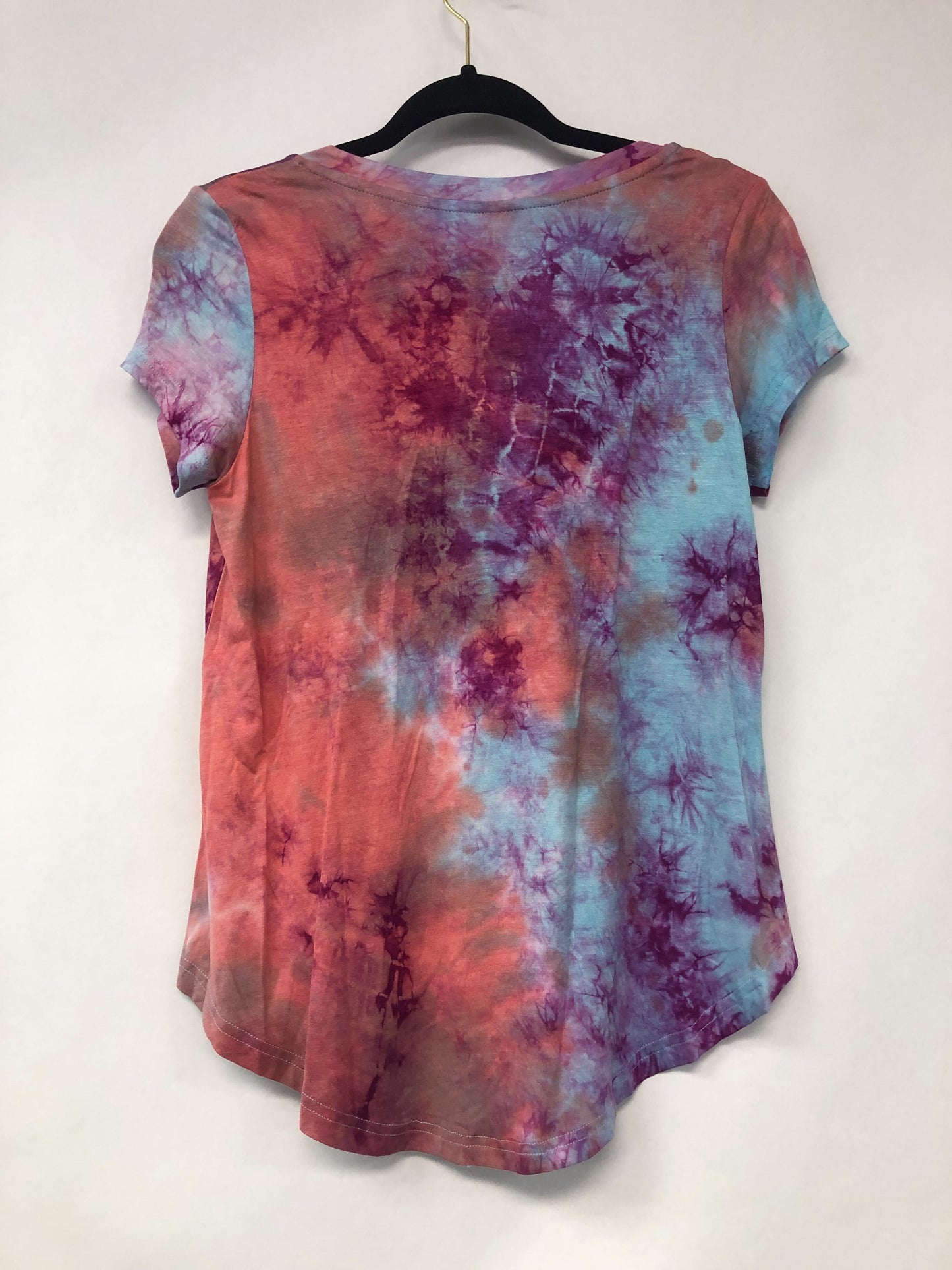 Outlet 6166 - V-Neck Boyfriend Nursing Tee - Vibrant Sunset - Extra Extra Small