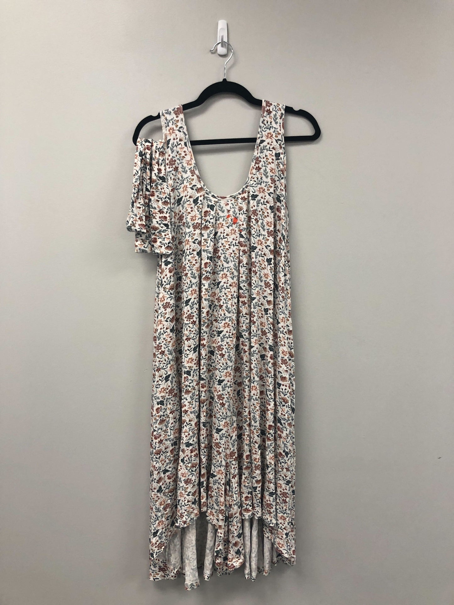 Outlet 5556 - Latched Mama Printed Nursing Romper - Wonderland Floral - Standard