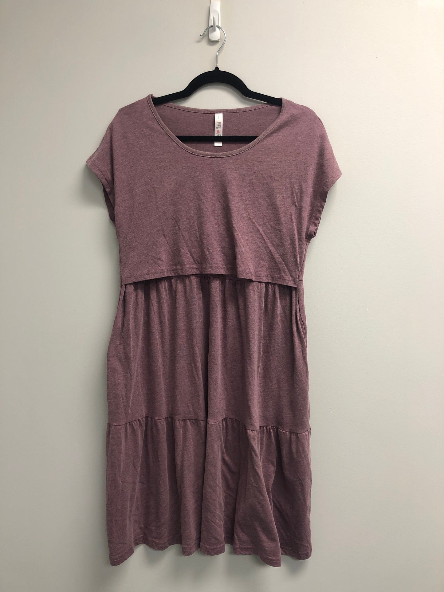 Outlet 6922 - Latched Mama Tiered T-Shirt Nursing Dress - Berry - Large