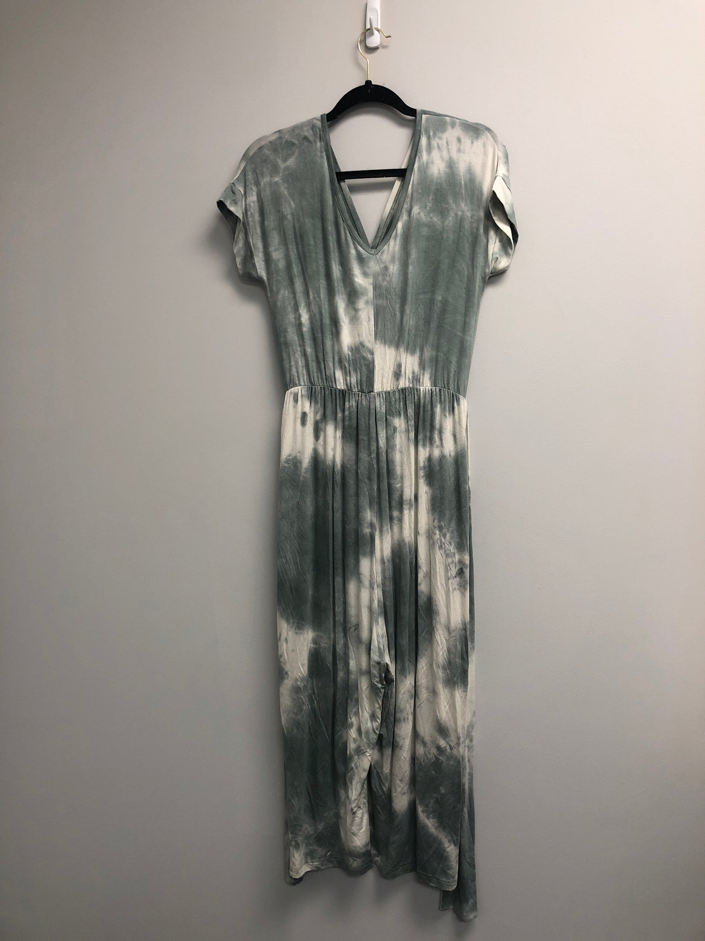 Outlet 6937 - Latched Mama V-Neck Nursing Jumpsuit - Sage Tie Dye - Medium