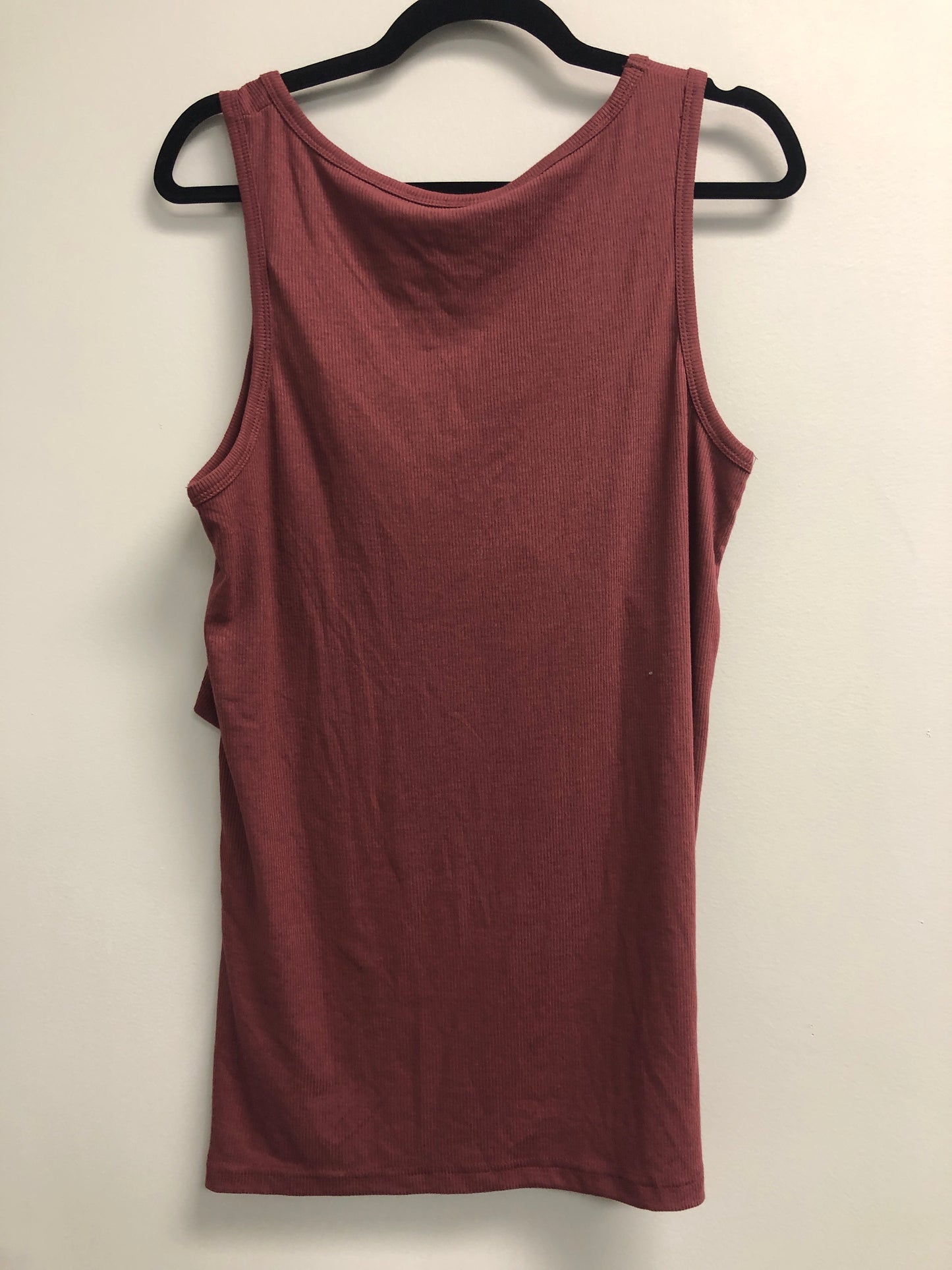 Outlet 7008 - Latched Mama Ribbed Nursing Tank - Berry - Large