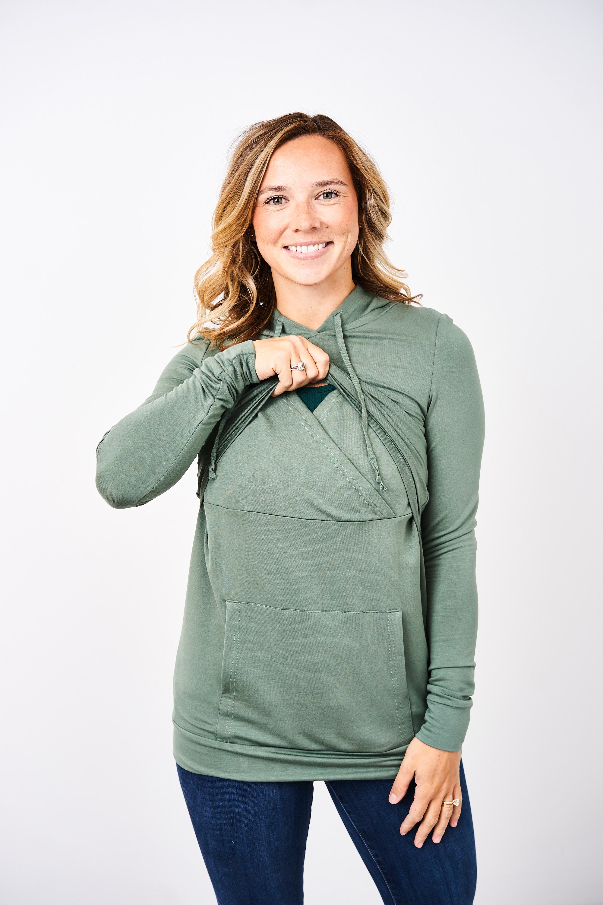 Latched mama hot sale nursing hoodie