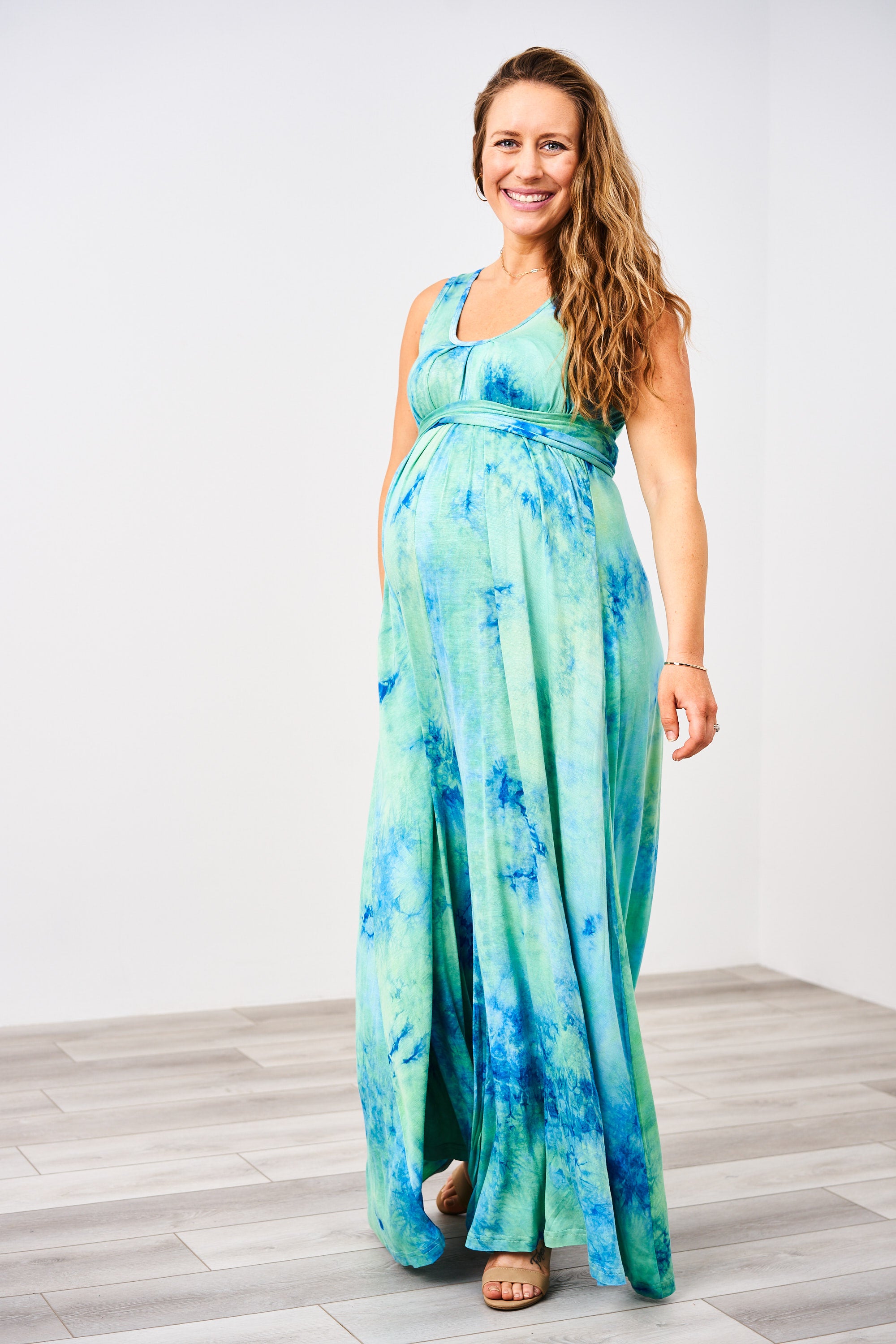 The Momper® Sleeveless Maxi Nursing Momper – Latched Mama