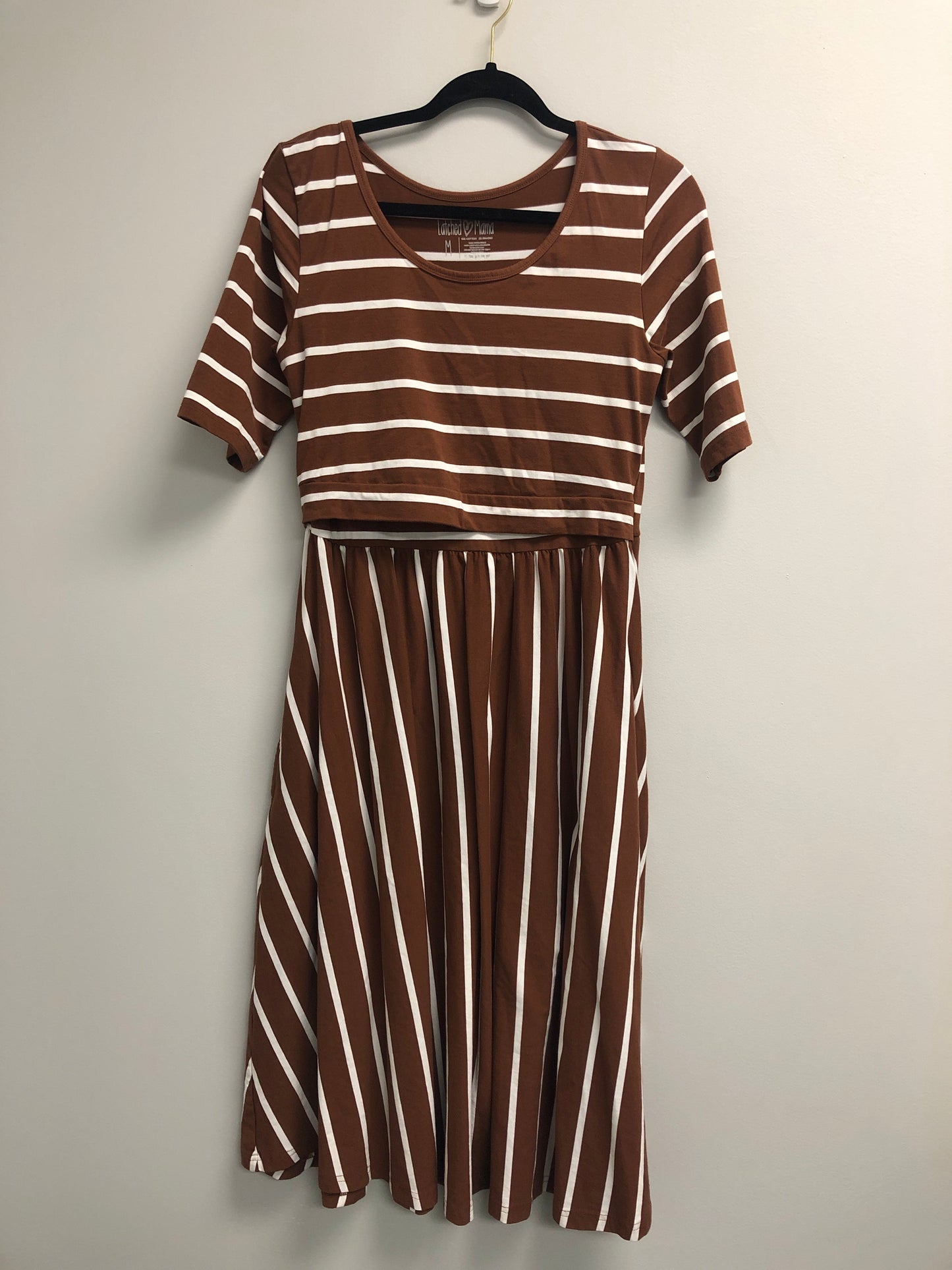 Outlet 6938 - Latched Mama Classic Cotton Nursing Dress - Rust Stripes - Medium