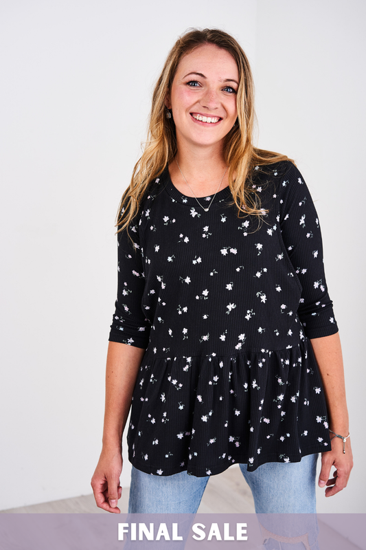 Outlet 5960 - Latched Mama 3/4 Sleeve Babydoll Nursing Tee - Carbon Bouquet - Extra Extra Small