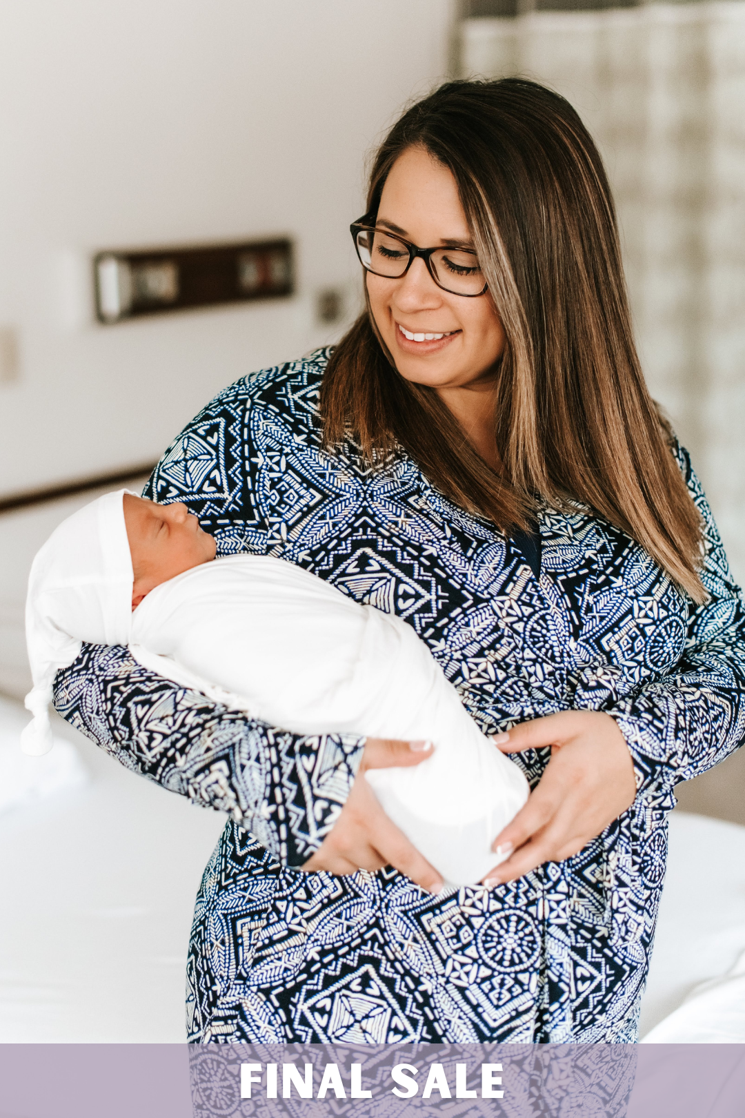 Outlet 5467 - Latched Mama Maternity Labor Nursing Robe - Navy Mosaic - XS/S