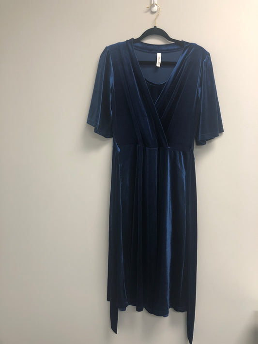 Outlet 6653 - Latched Mama Velour Midi Nursing Dress - Blue - Large