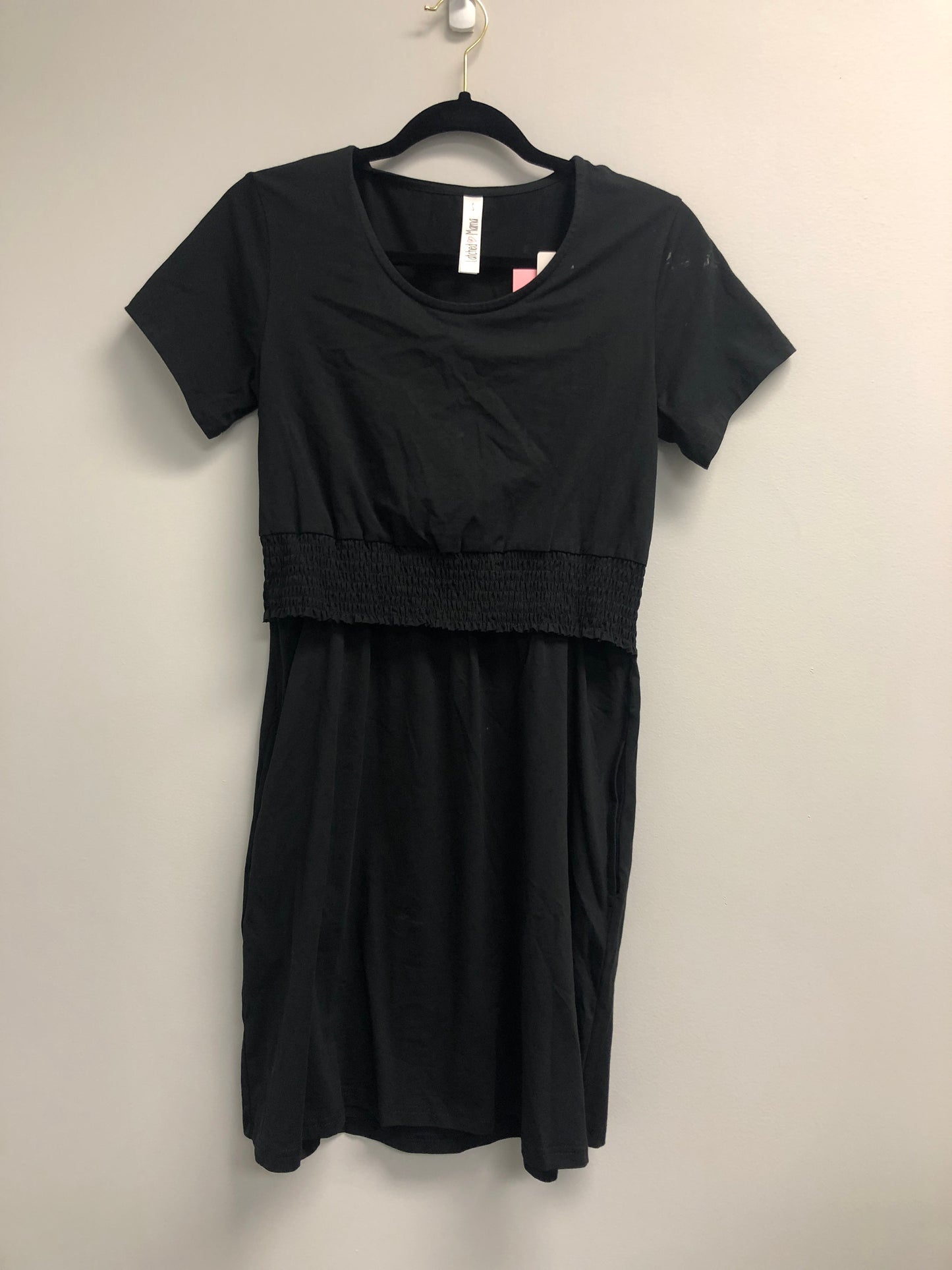 Outlet 6989 - Latched Mama Ruched Waist Nursing Dress - Black - Small