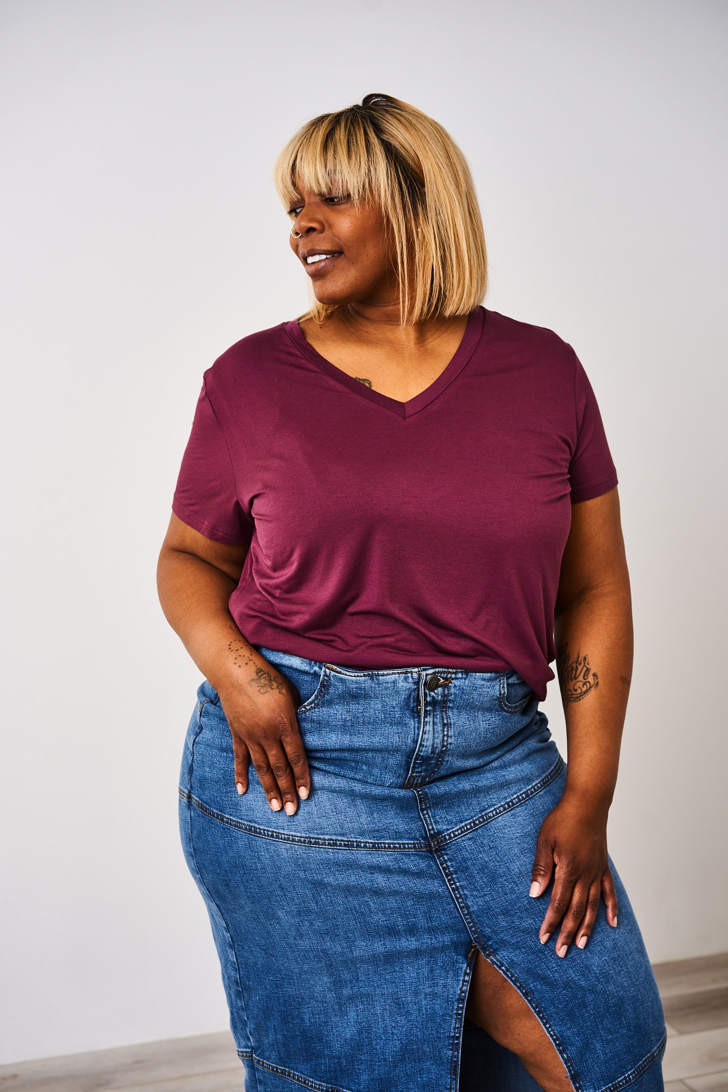 Latched Mama Go-To V-Neck Nursing Tee