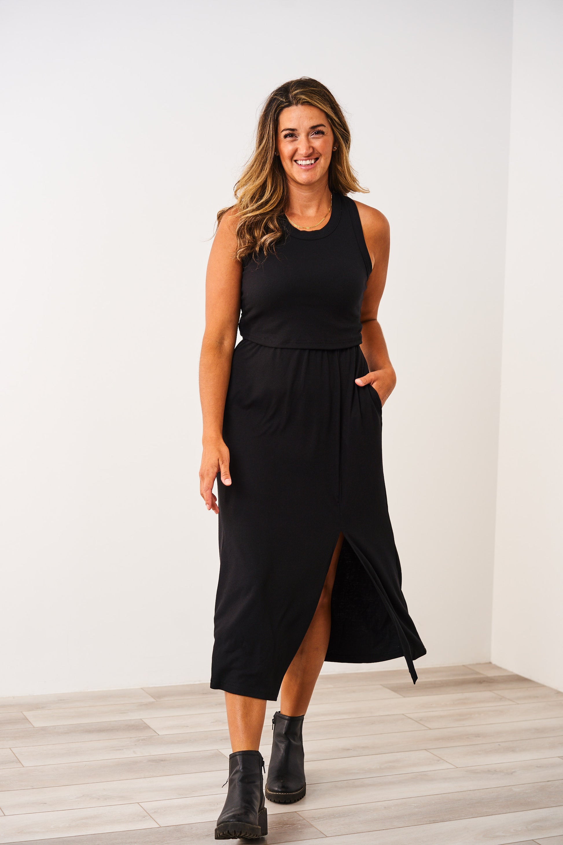 Latched Mama Ribbed Midi Nursing Slit Dress, Extra Large / Black Latched Mama Ribbed Midi Nursing Slit Dress, Extra Large / Black