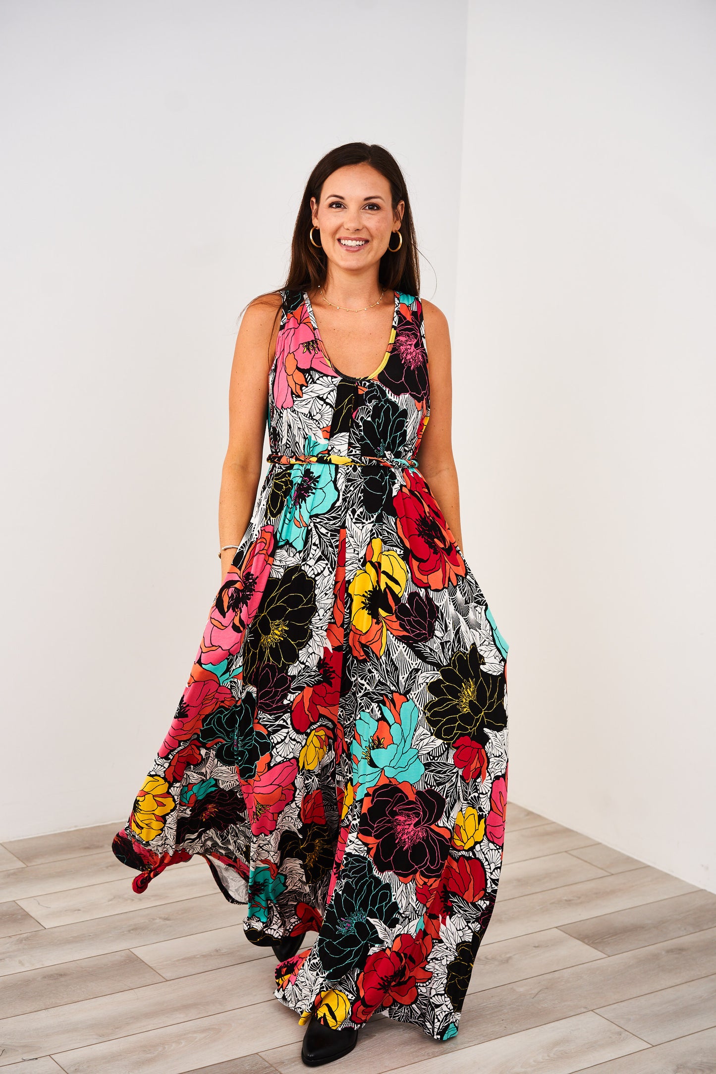 The Momper® Sleeveless Maxi Nursing Momper