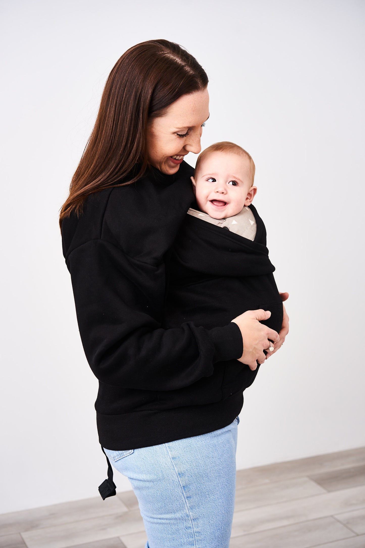 Latched Mama 635 Snuggle-Up Nursing Pullover