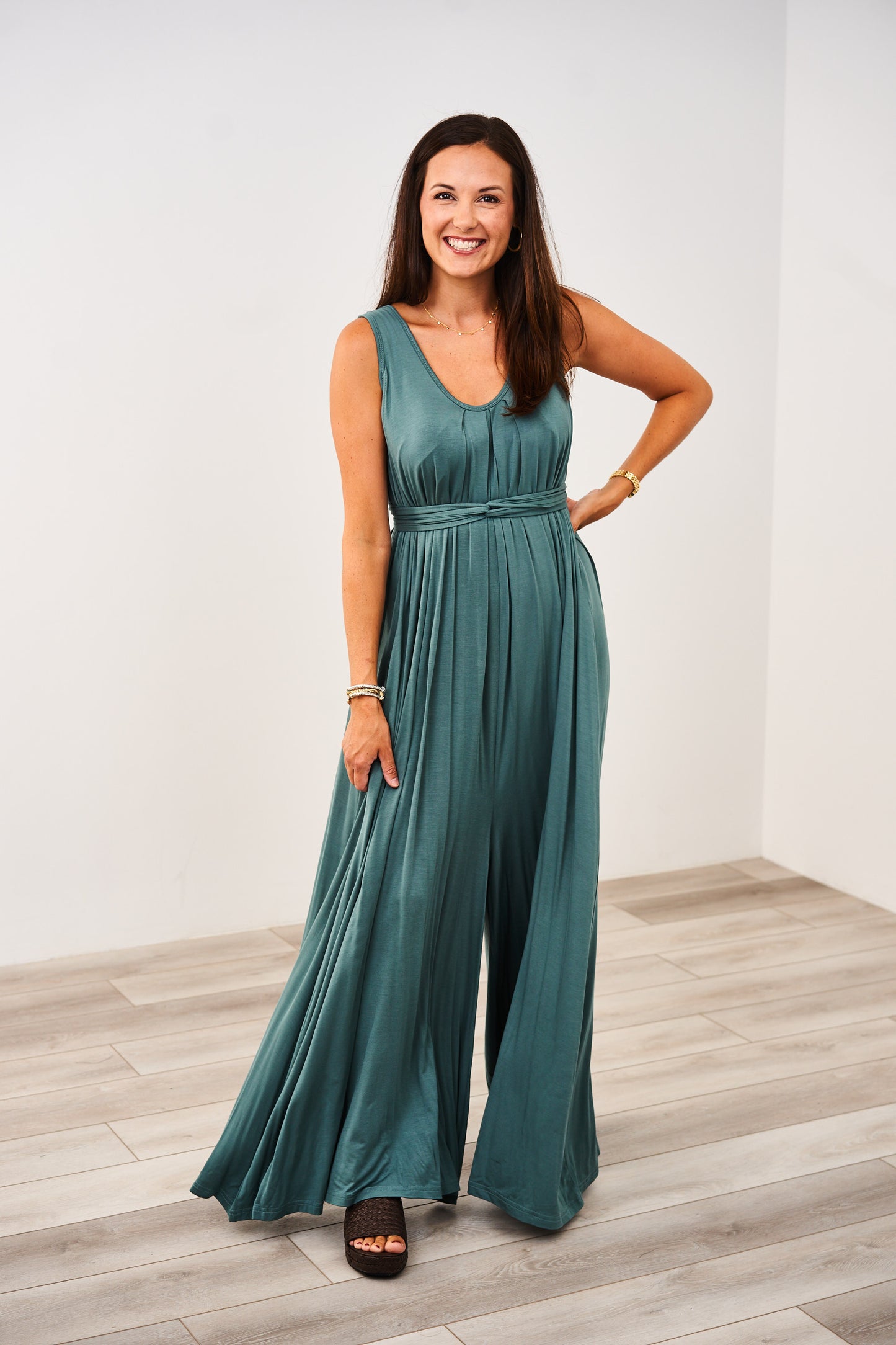 The Momper® Sleeveless Maxi Nursing Momper
