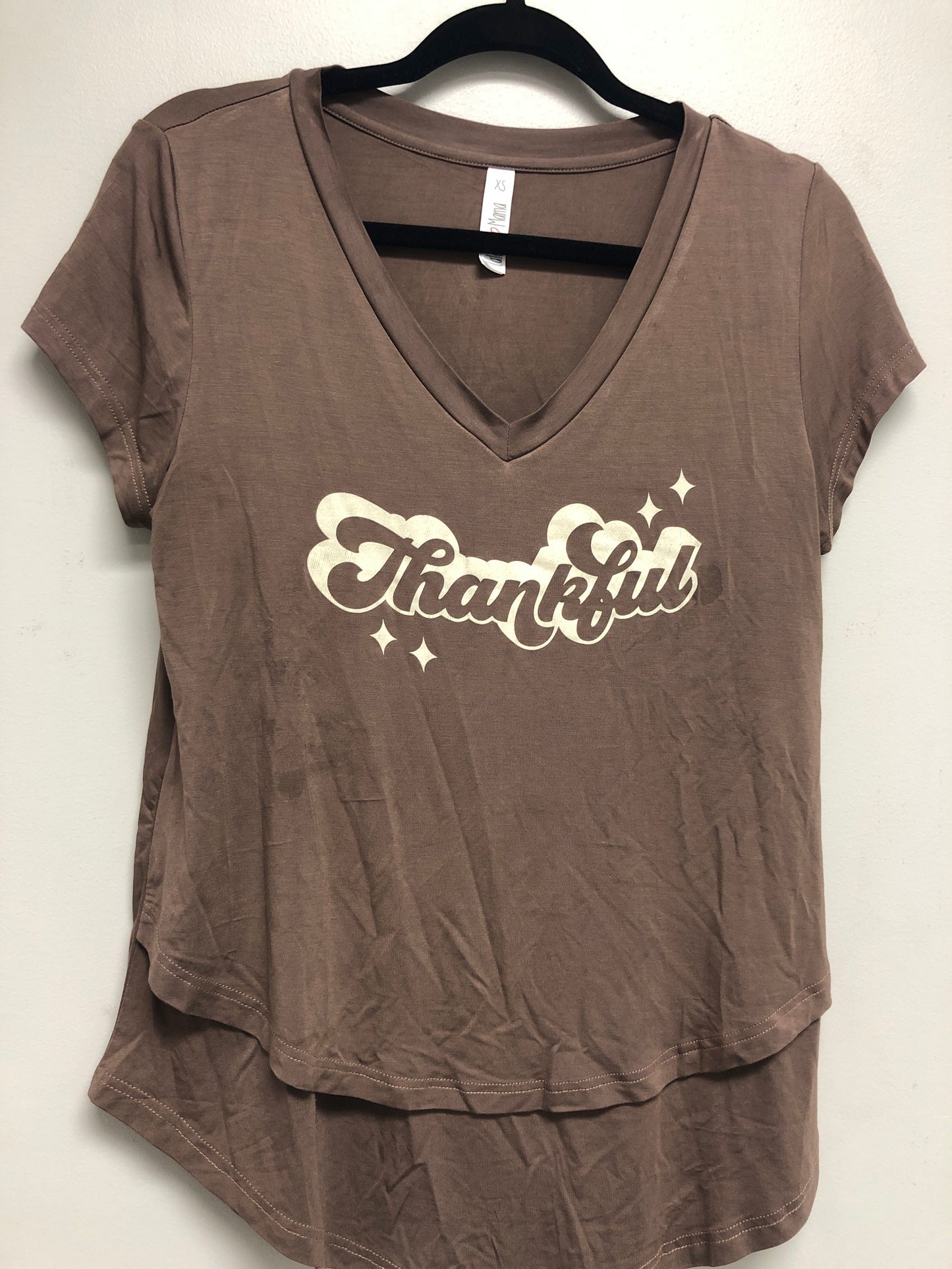 Outlet 6422 - Latched Mama Thankful V-Neck Nursing Tee-Last Chance - Coffee - Extra Small