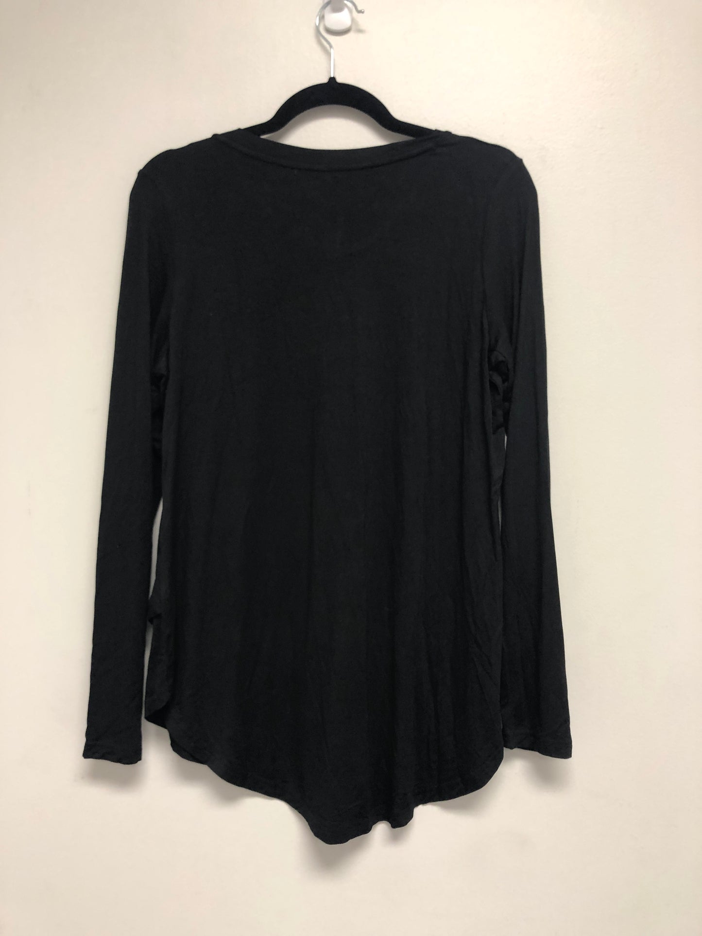 Outlet 6418 - Latched Mama Long Sleeve V-Neck Tee - Black - Small