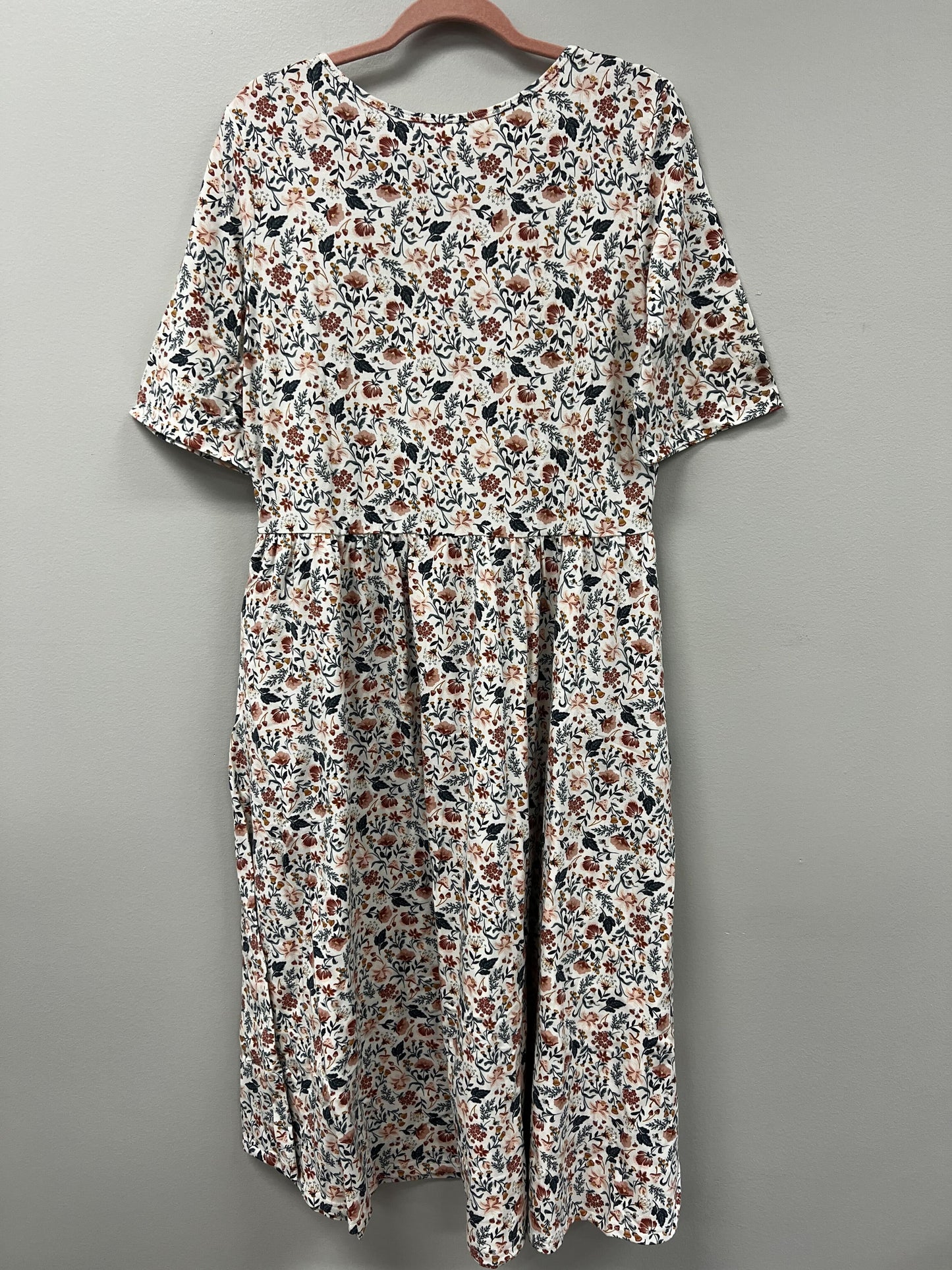 Outlet 5698 - Latched Mama Classic Cotton Nursing Dress - Wonderland Floral - Extra Large