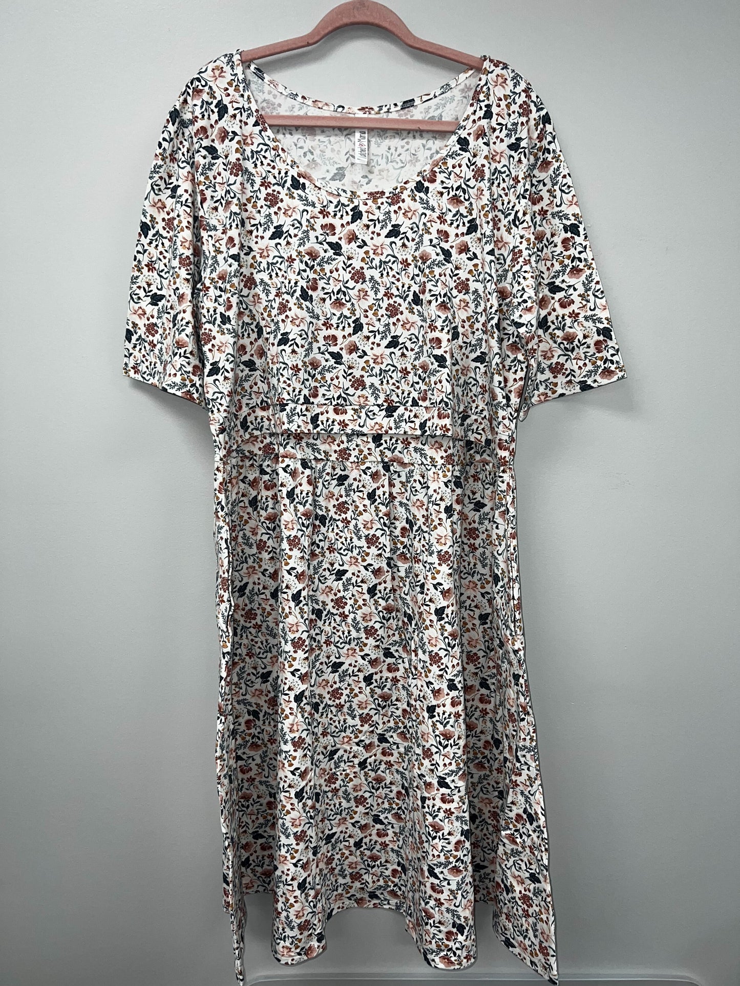 Outlet 5695 - Latched Mama Classic Cotton Nursing Dress - Wonderland Floral - 3X