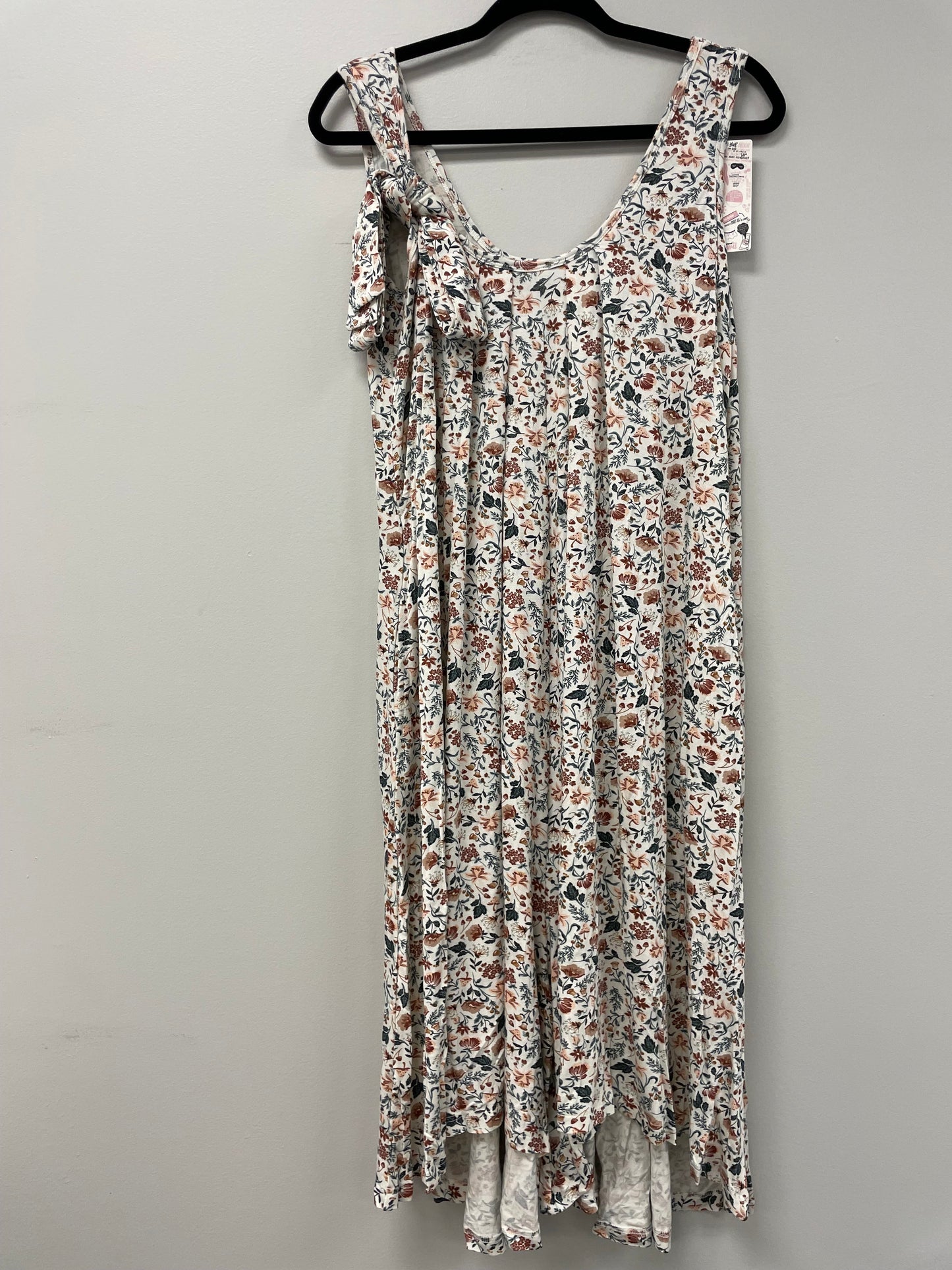 Outlet 5776 - Latched Mama Printed Nursing Romper - Wonderland Floral - Petite