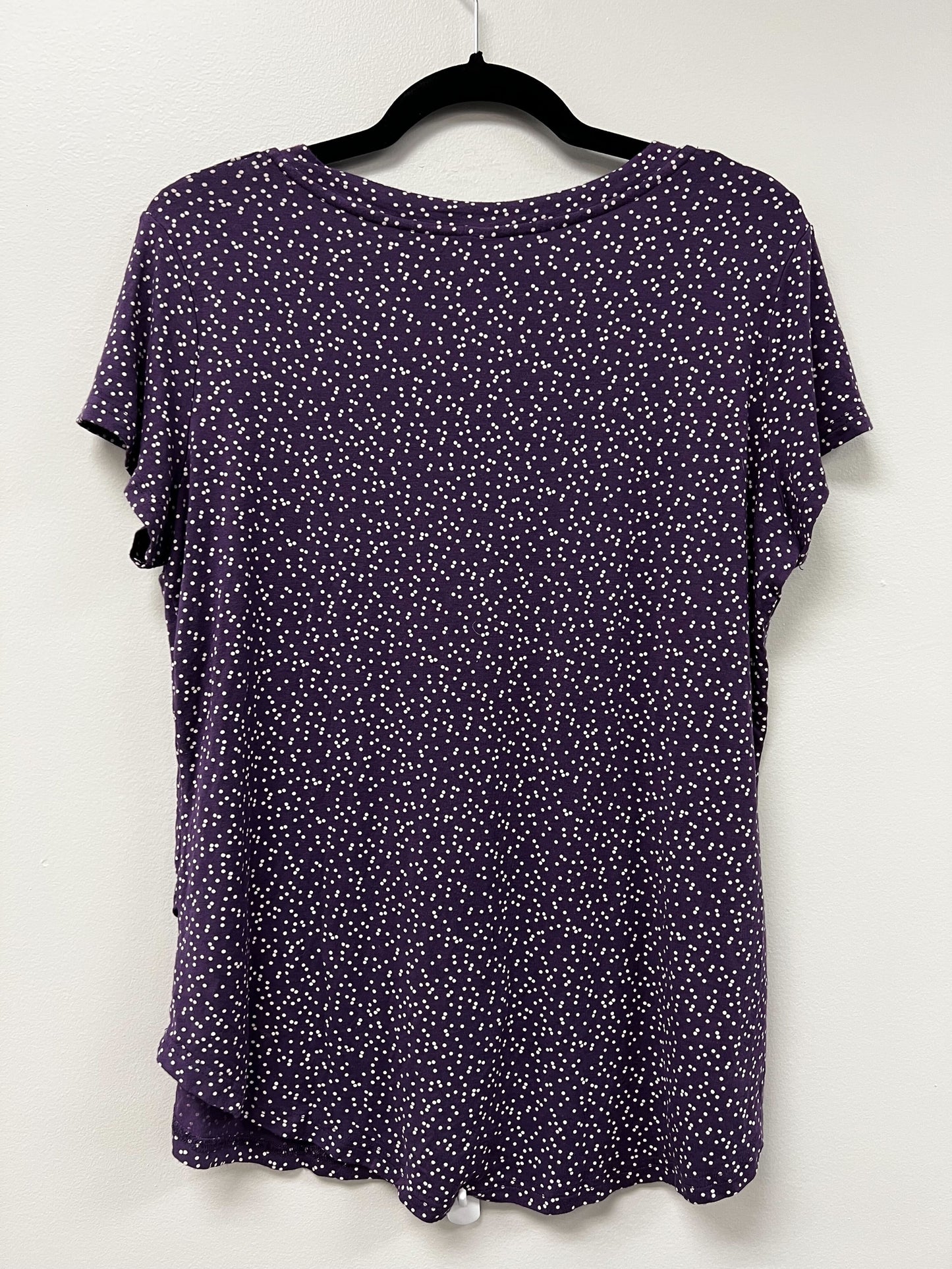 Outlet 6016 - Printed V-Neck Boyfriend Nursing Tee - Purple Dots - Large