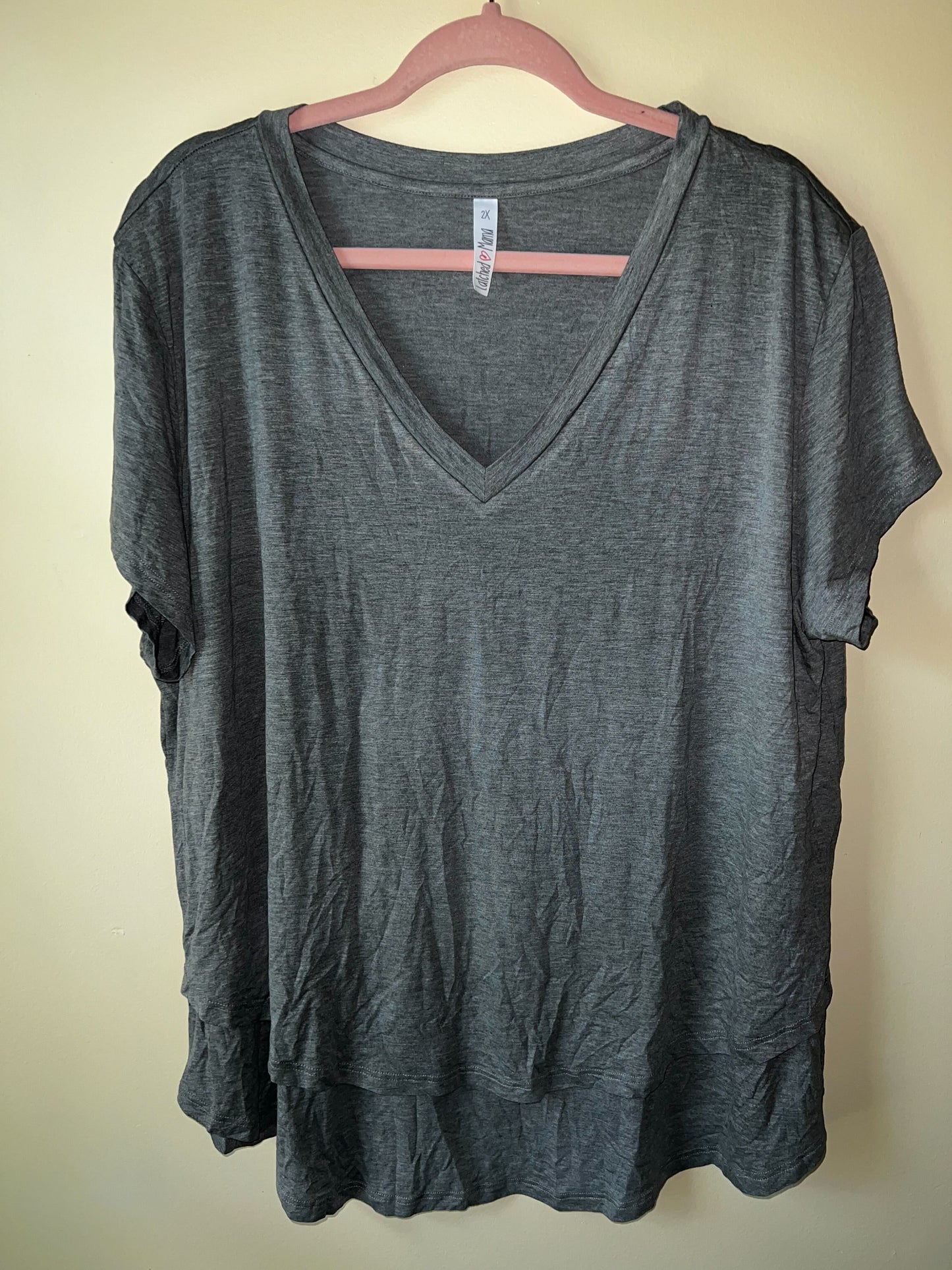Outlet 5707 - V-Neck Boyfriend Nursing Tee - Light Grey - 2X