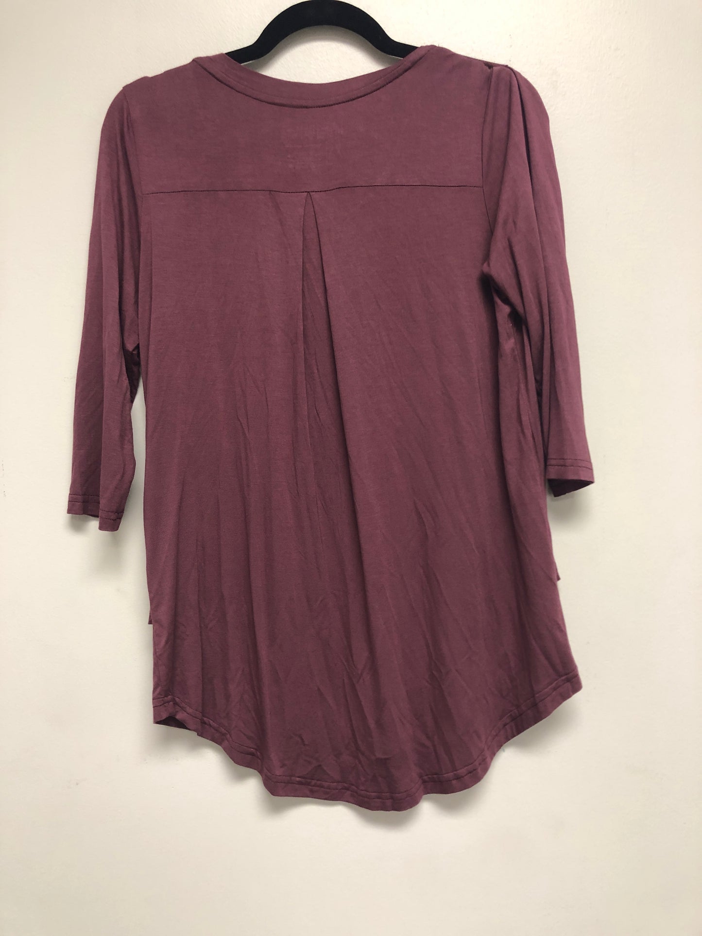 Outlet 6416 - Latched Mama 3/4 Sleeve Scoop Neck Nursing Top 2.0 - Wine - Extra Small