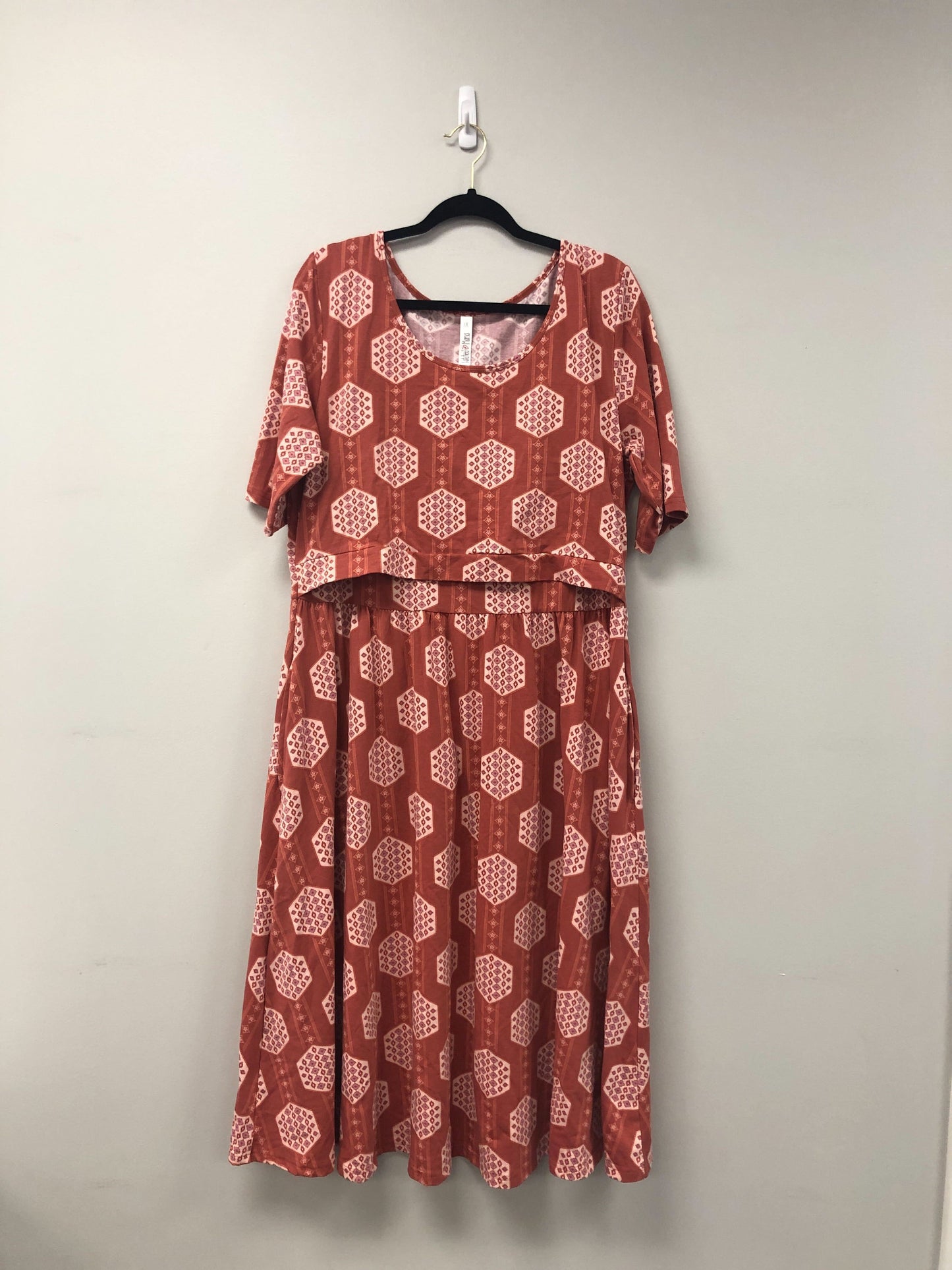 Outlet 5568 - Latched Mama Classic Cotton Nursing Dress - Potter's Glaze - 1X