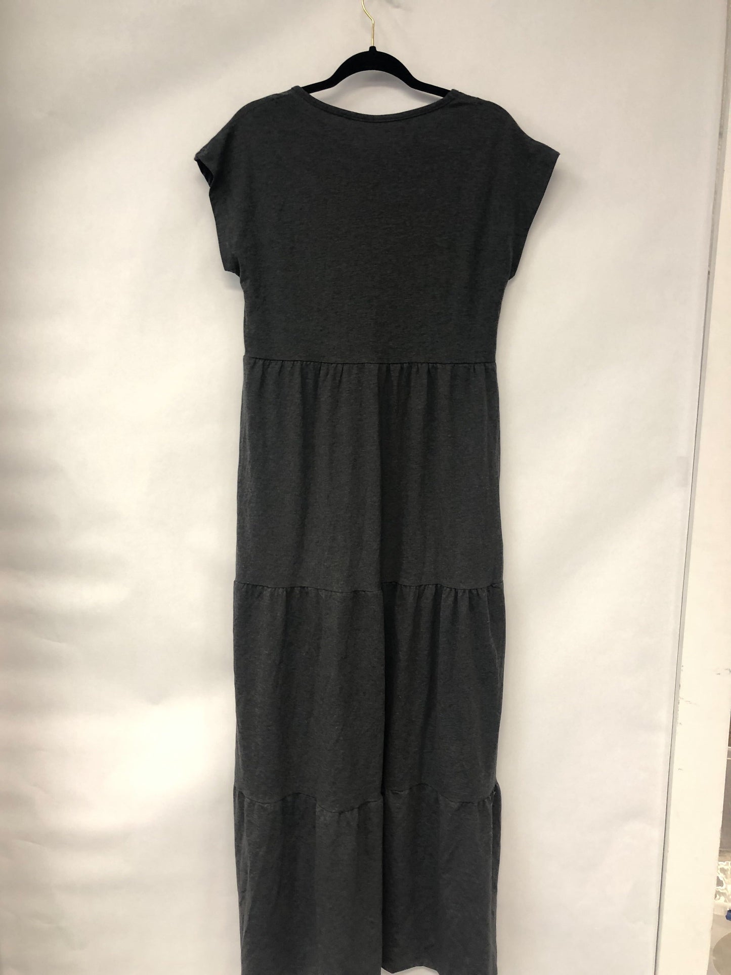 Outlet 6061 - Latched Mama Tiered T-Shirt Maxi Dress - Charcoal - Medium